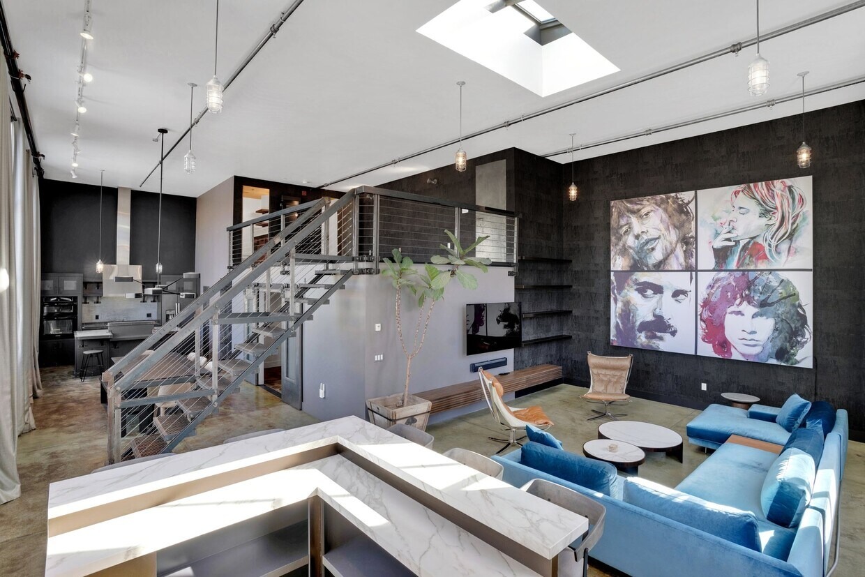 1 Clarence Pl