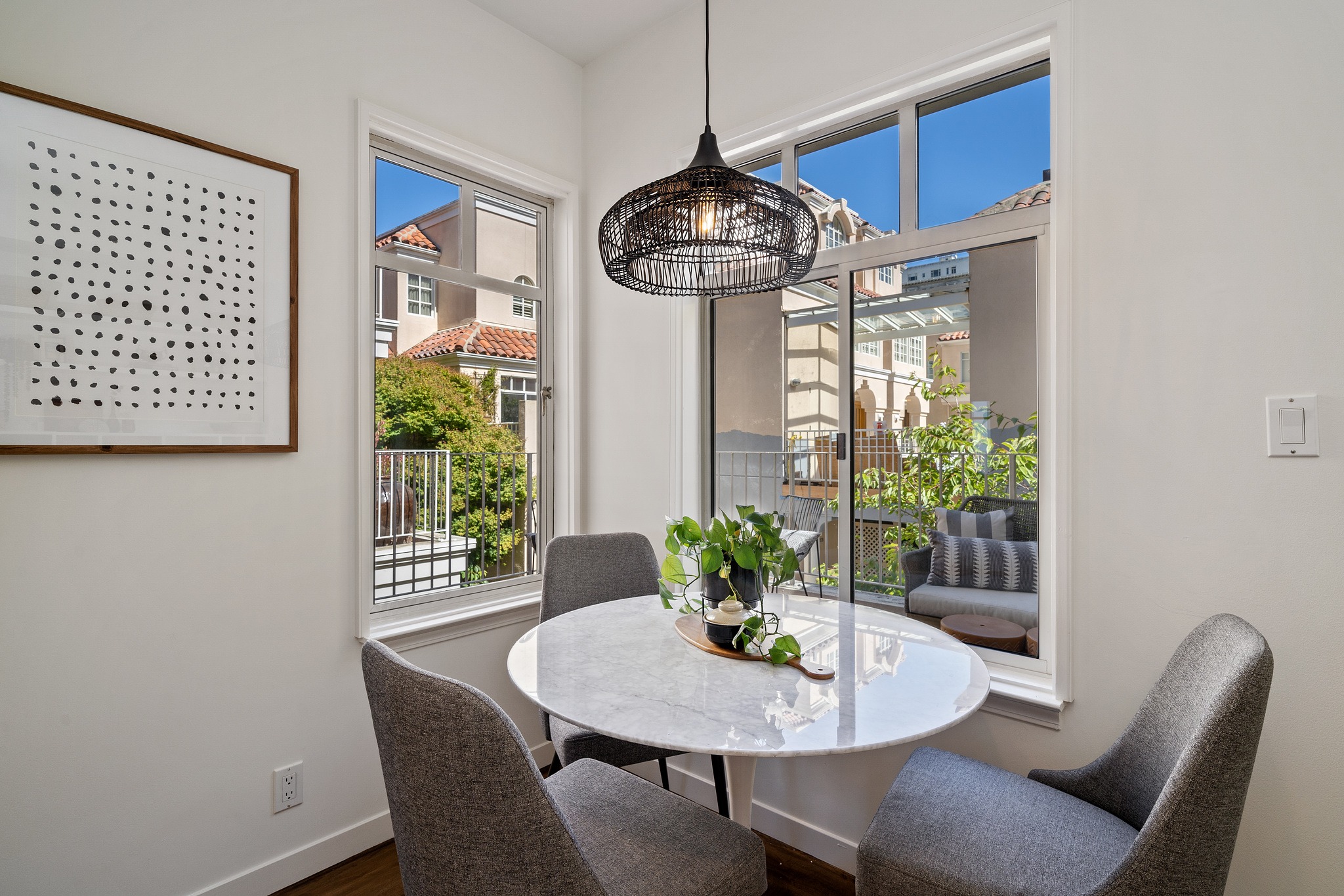 1150 Lombard