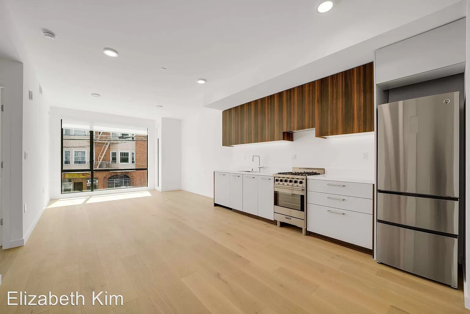 1188 Valencia