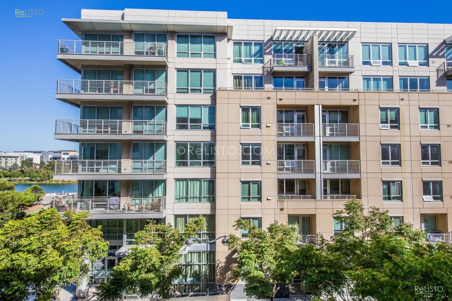 300 Berry St