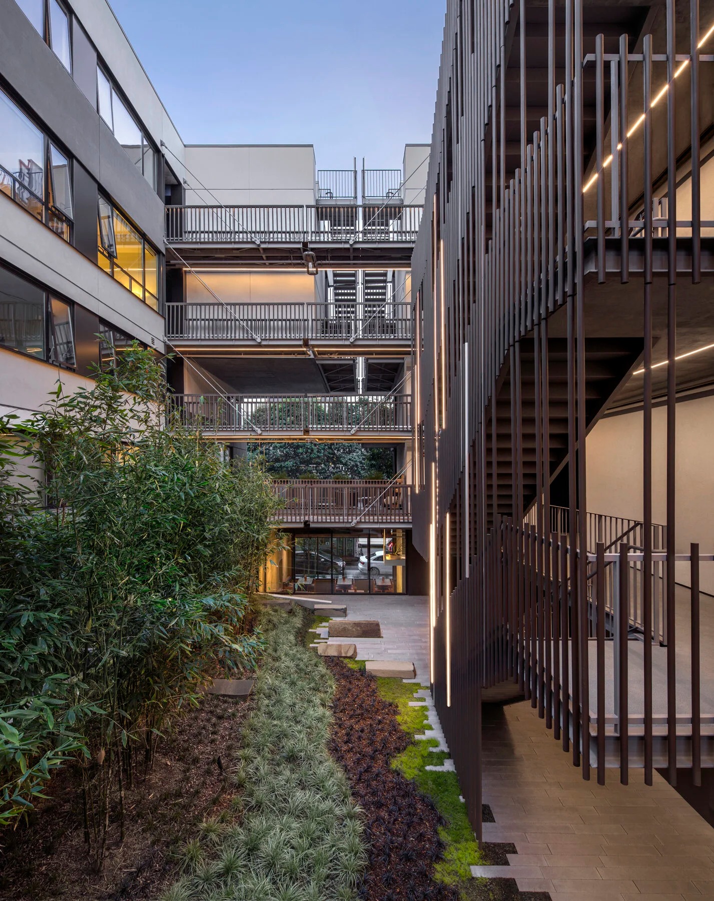 400 Grove