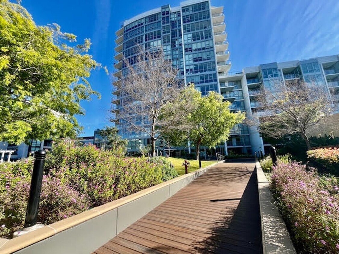 480 Mission Bay Blvd N