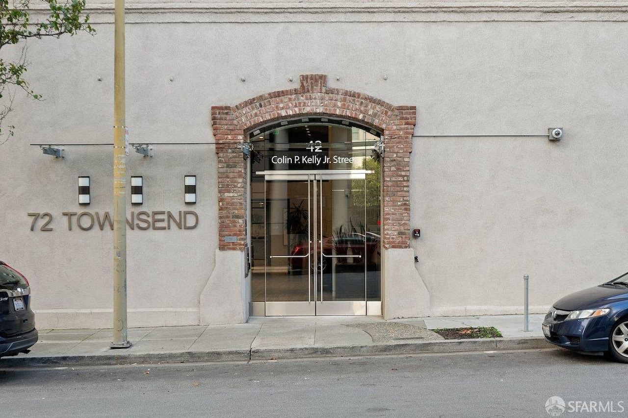 72 Townsend St