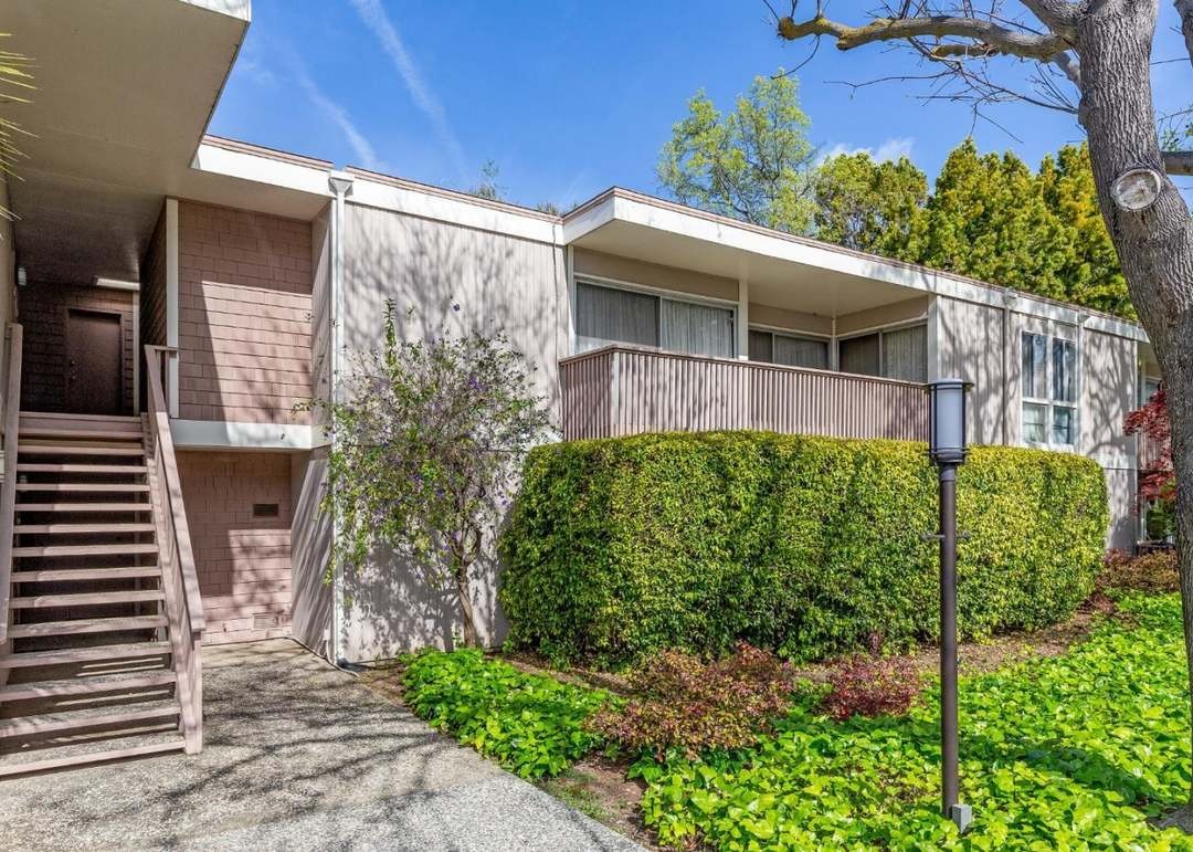 Saint Francis Condominiums