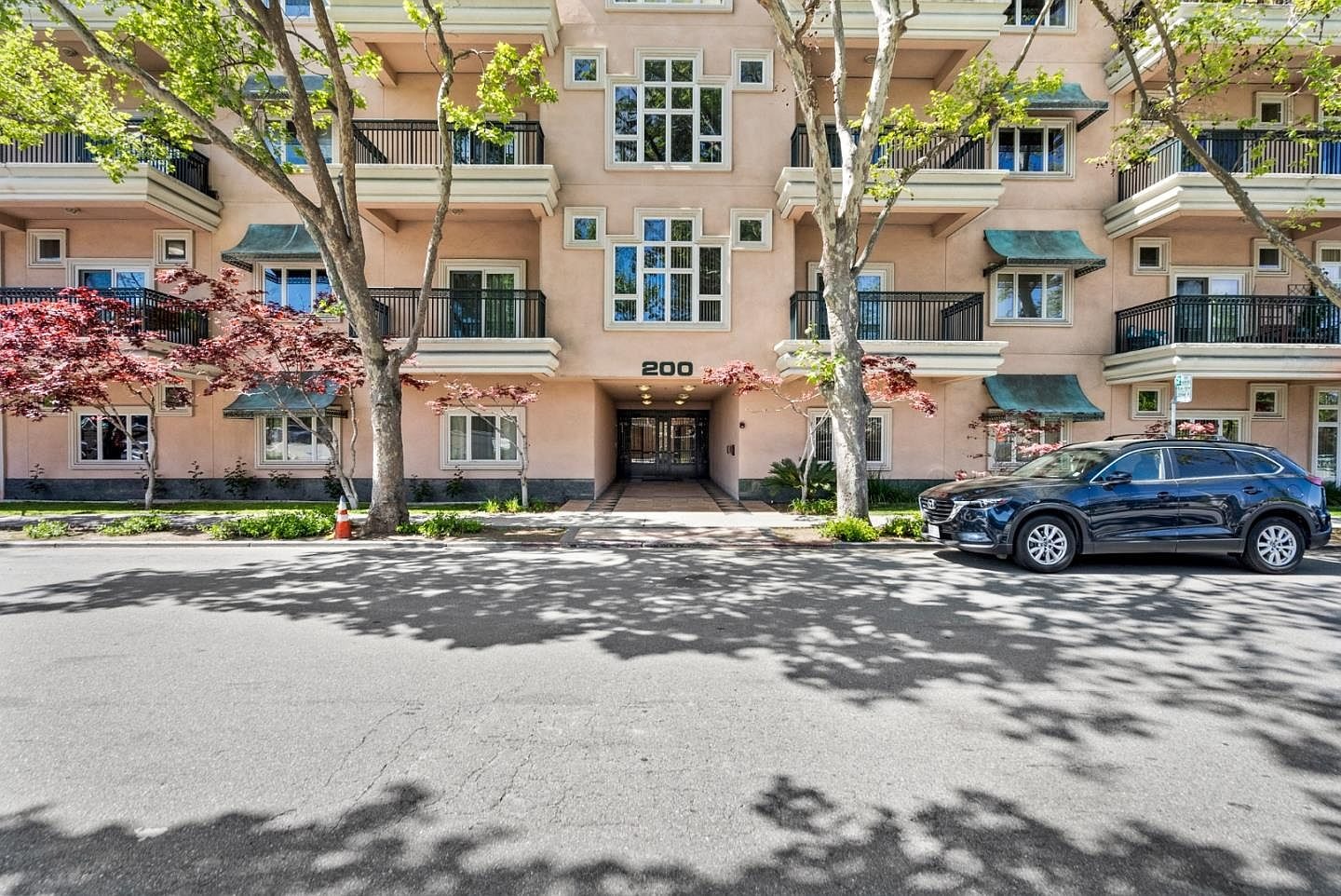 200 Sheridan