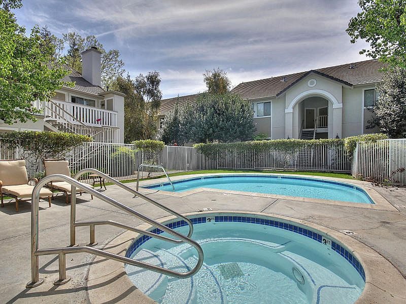 2968 Moorpark Avenue