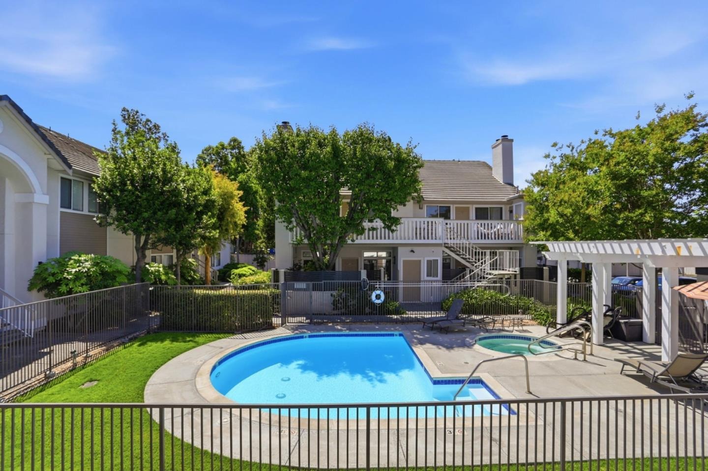 2968 Moorpark Avenue