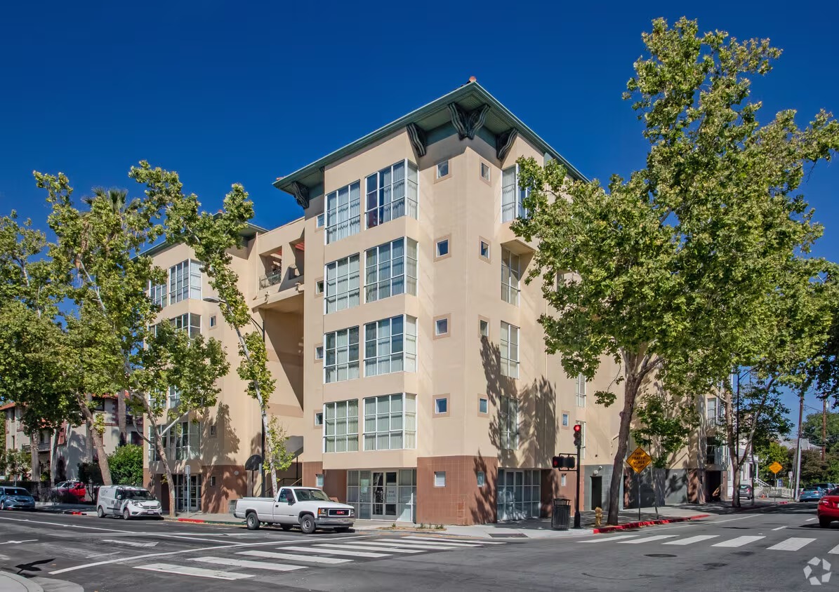 97 East Saint James