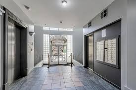 97 East Saint James