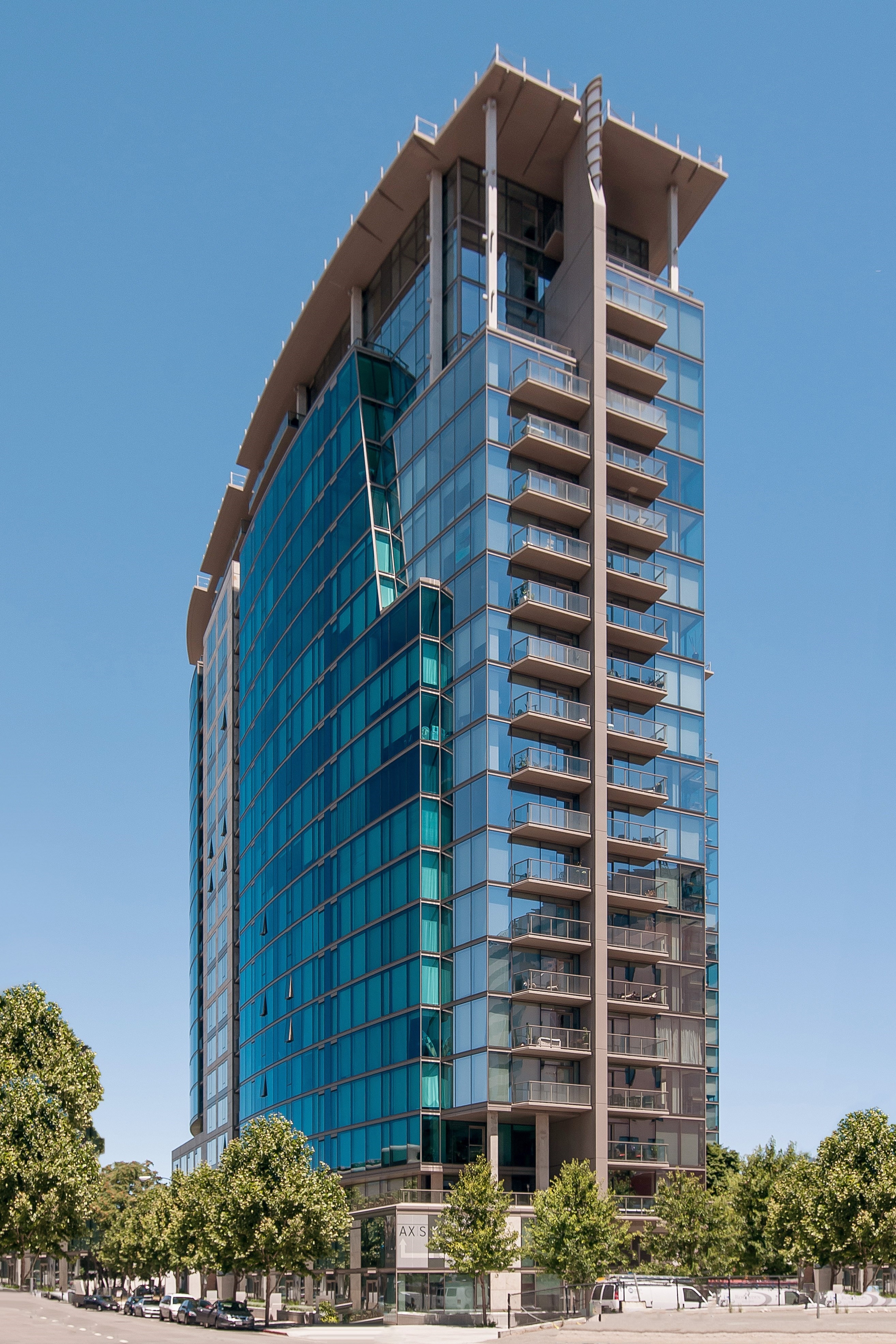 Axis Condominiums