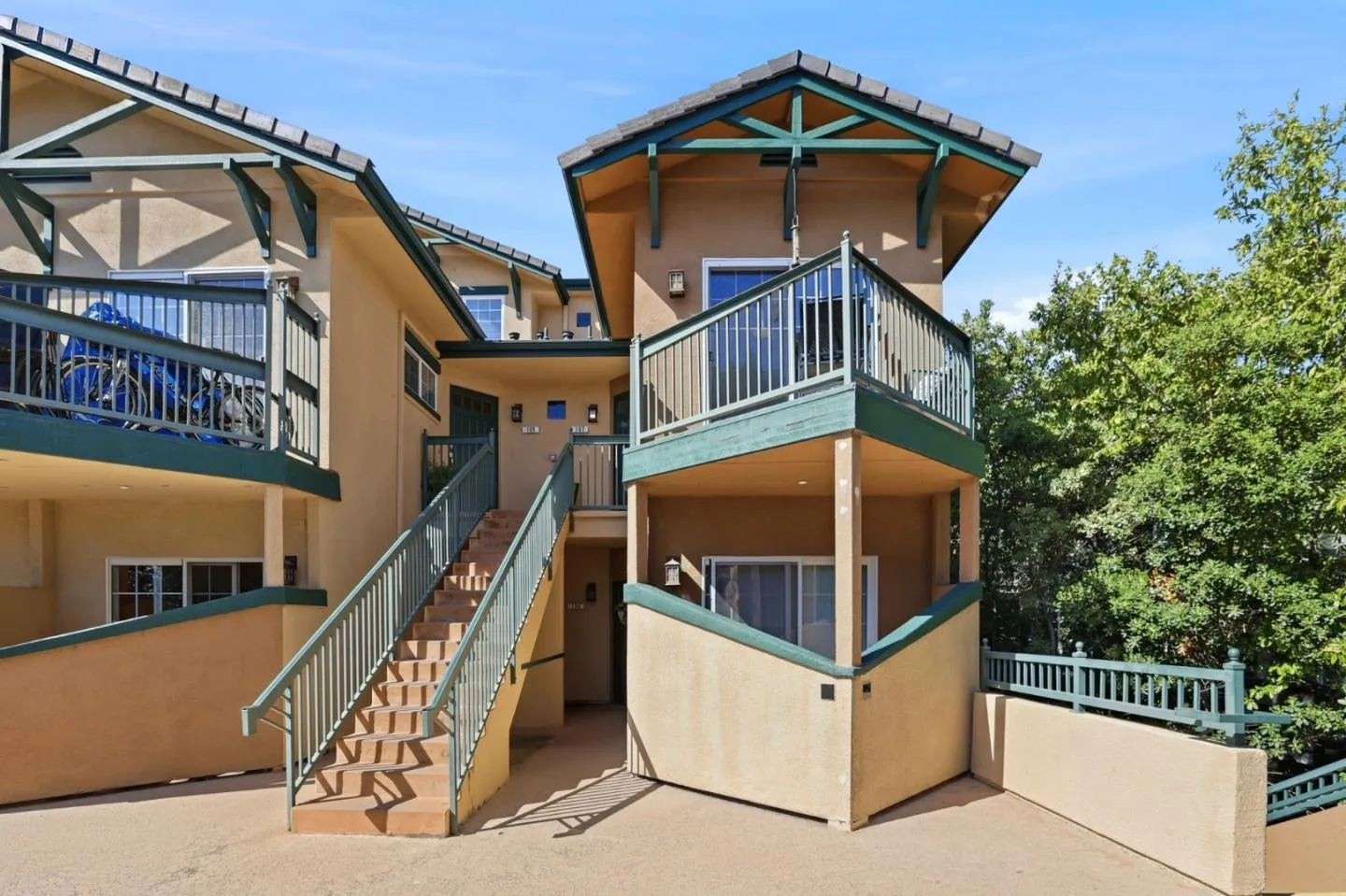 Lenzen Condominiums