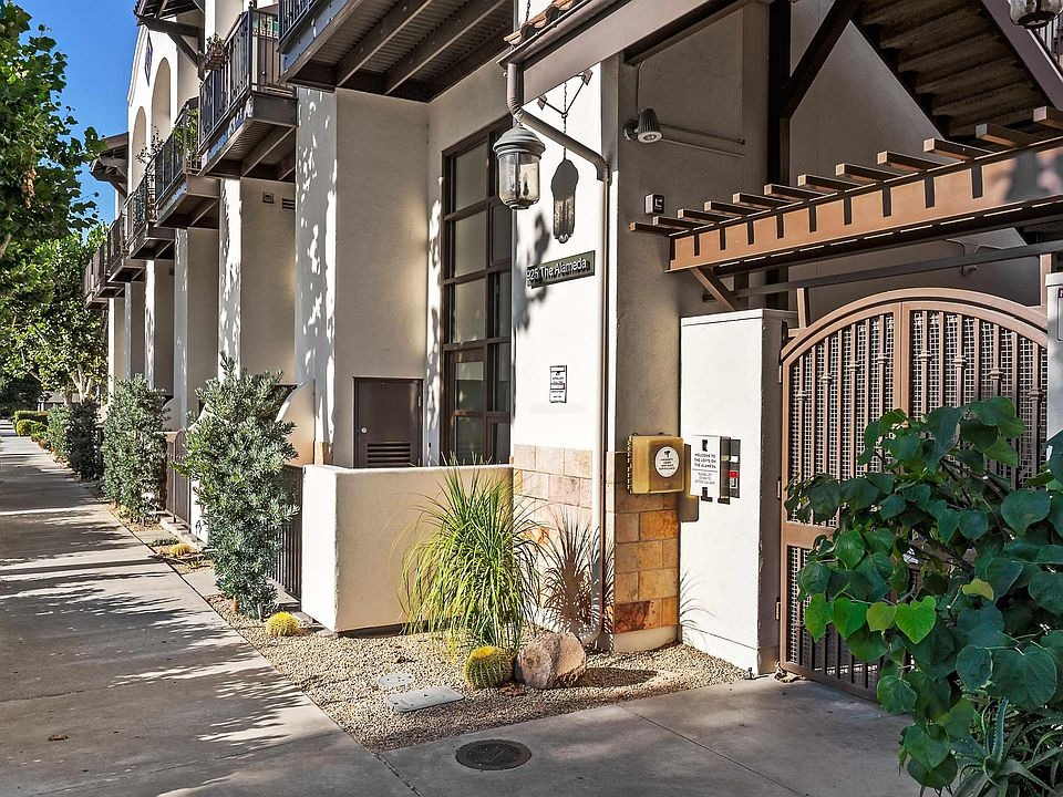 Lofts of Alameda