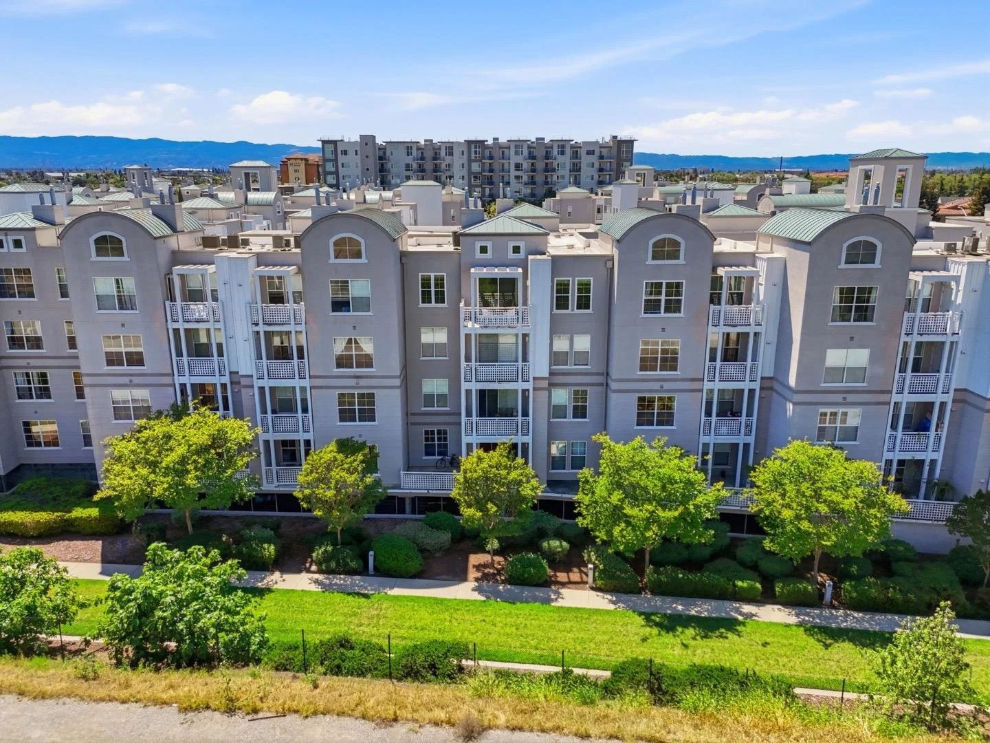 Mansion Grove South