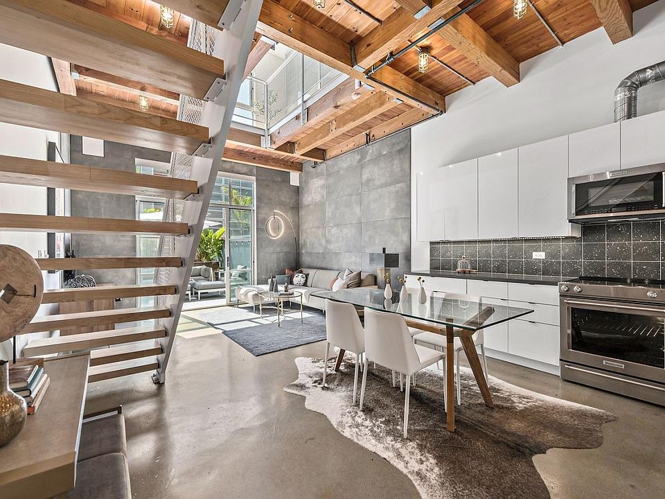 378 Santana Row