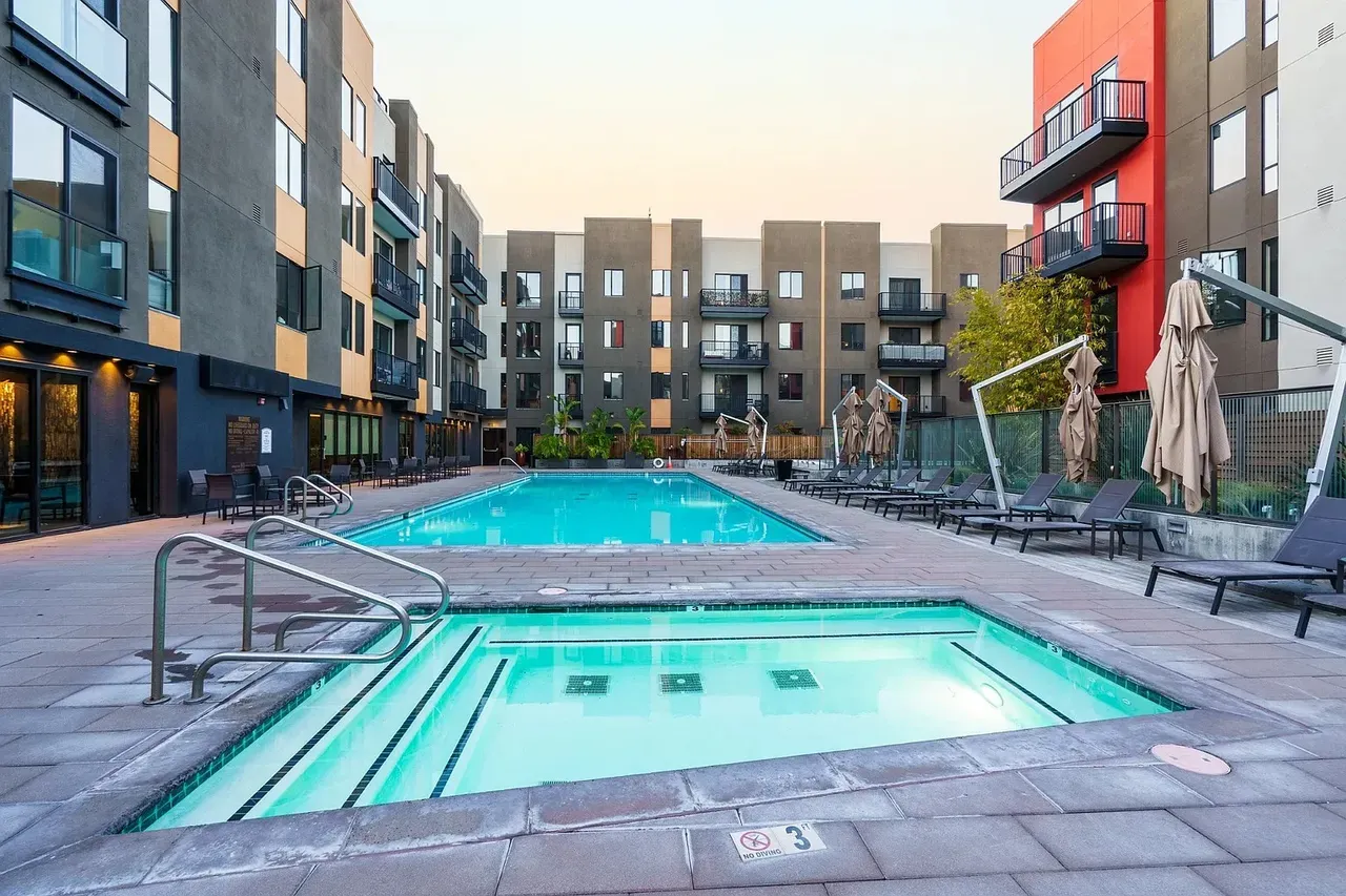 378 Santana Row