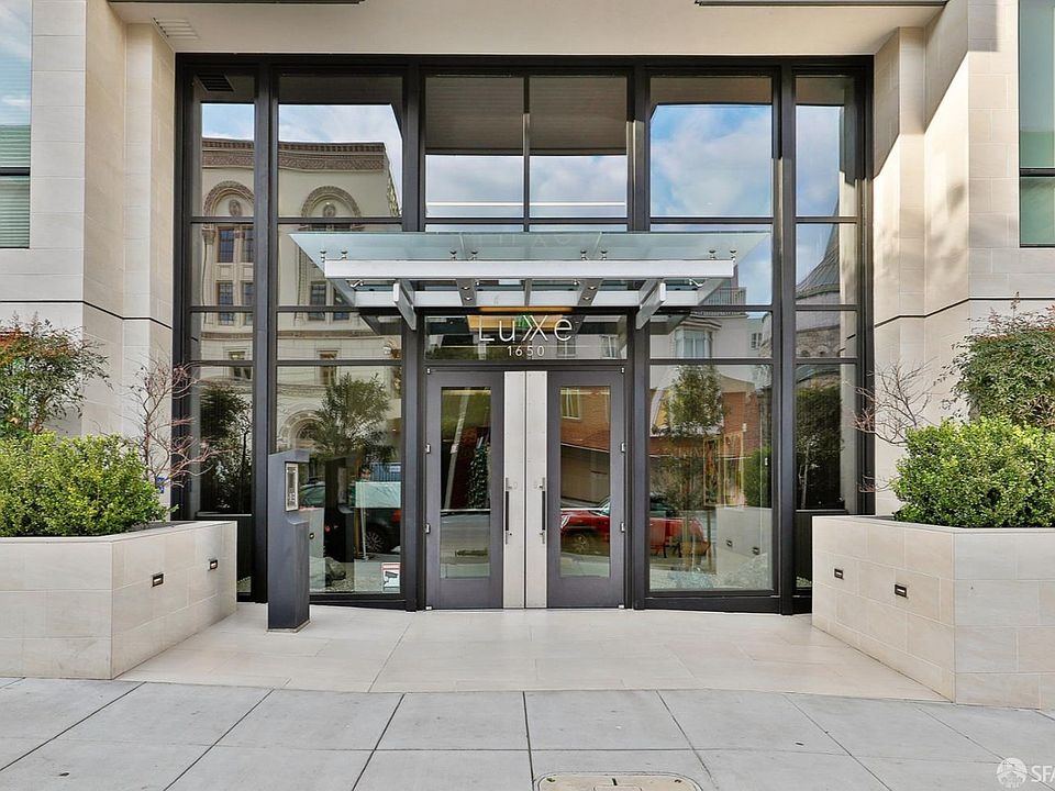 The Luxe