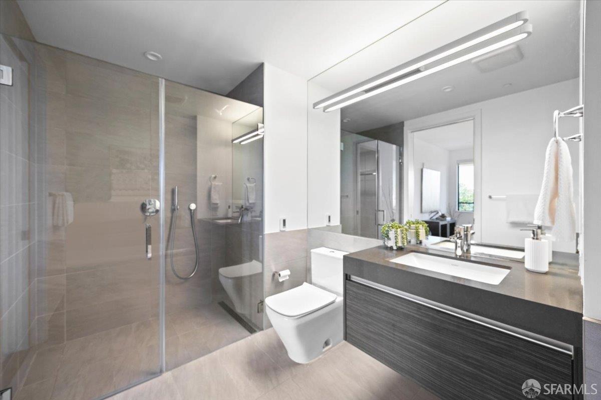 The Luxe