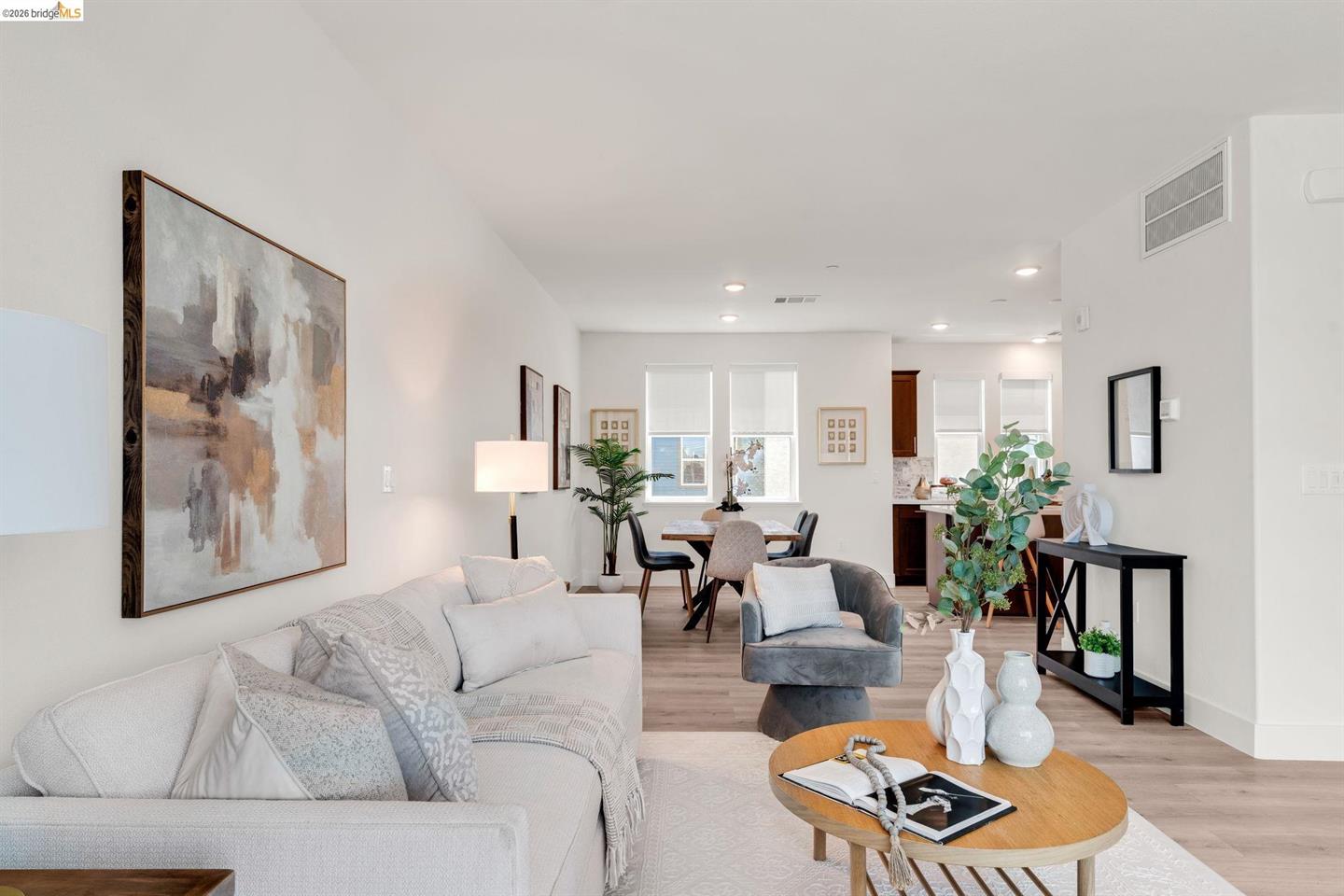 820 E Duane Ave #5 — photo 4