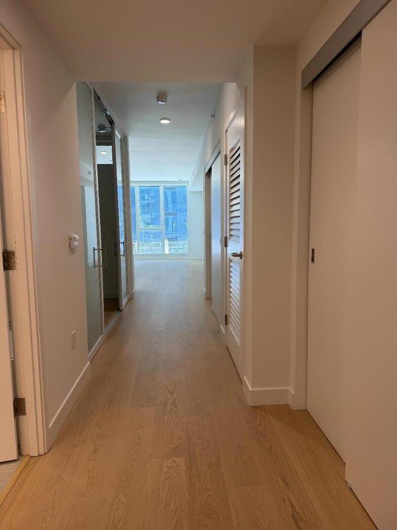 188 W St James Street #10413 — photo 5