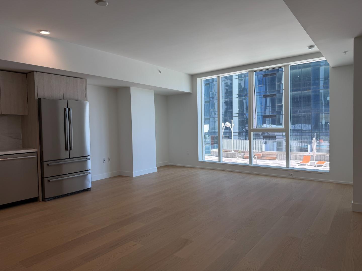 188 W St James Street #10413 — photo 11