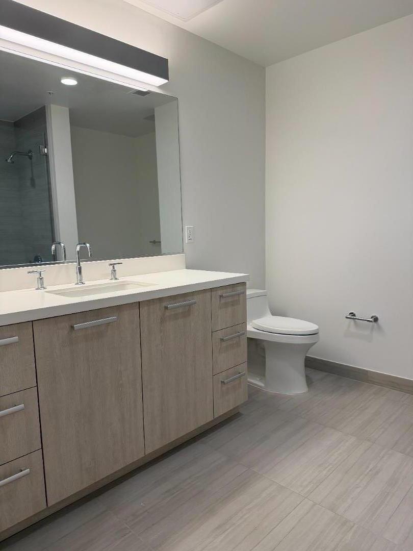 188 W St James Street #10413 — photo 14