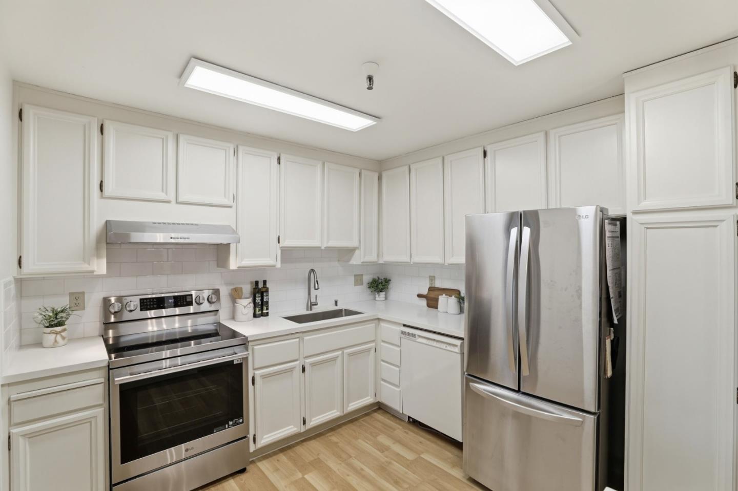 49 Showers Drive #W308 — photo 13