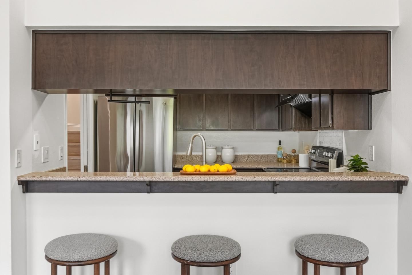 909 Apricot Avenue #C — photo 9