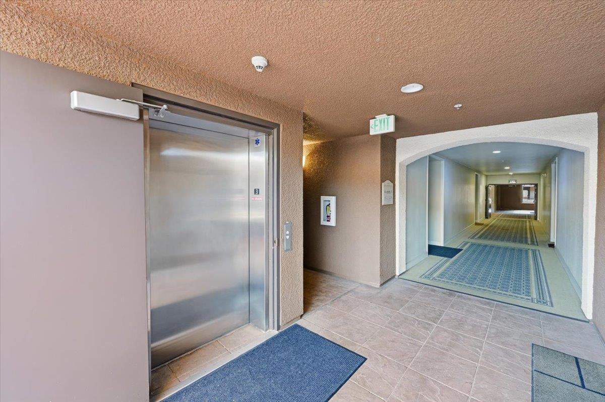 801 S Winchester Boulevard #3302 — photo 2