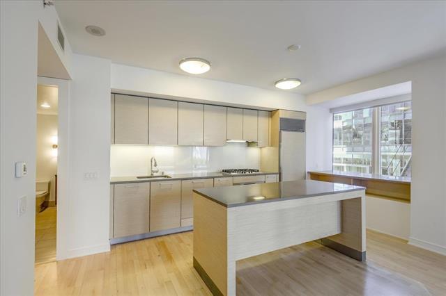 301 Mission Street #5C — photo 10