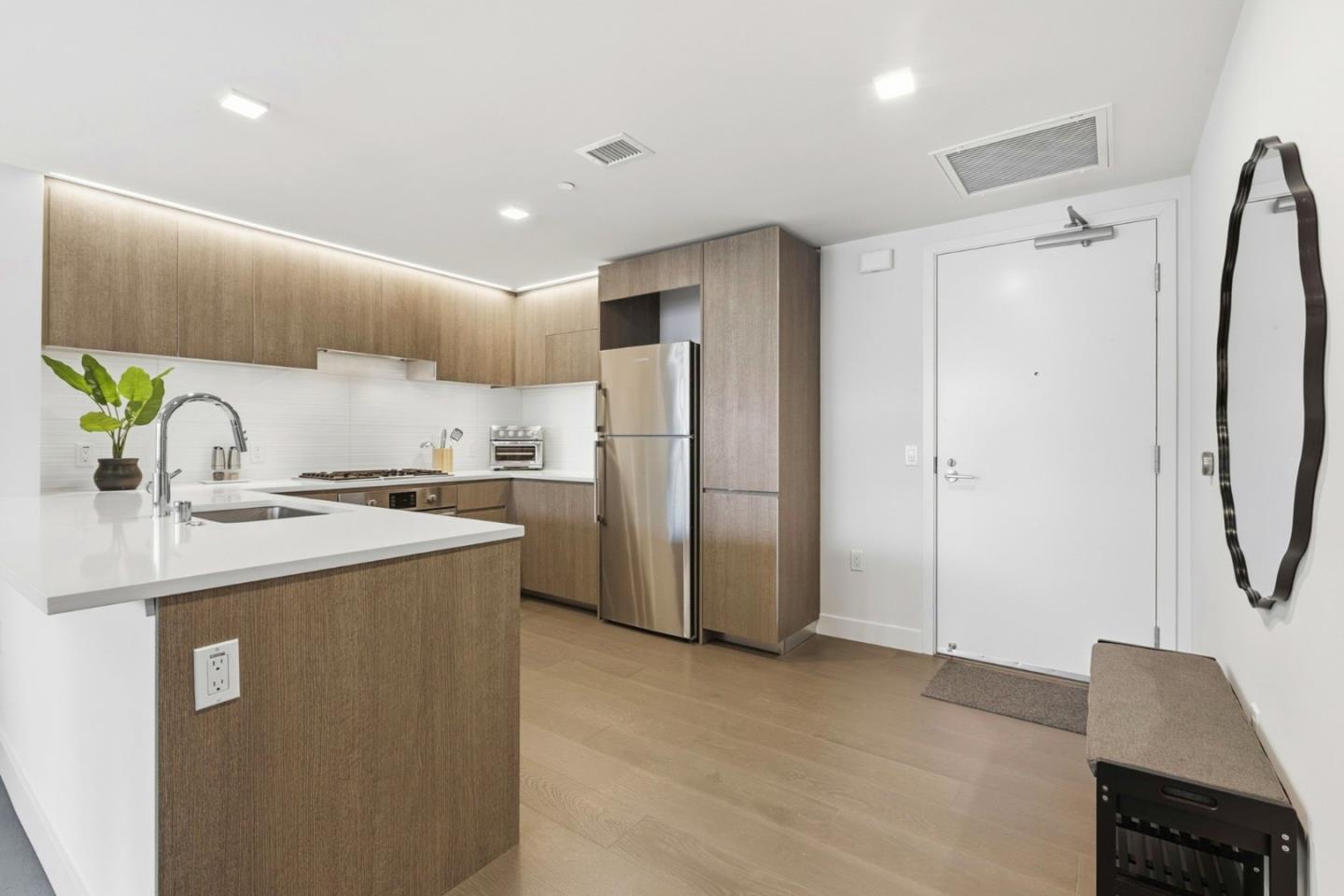 1300 22nd Street #413 — photo 3