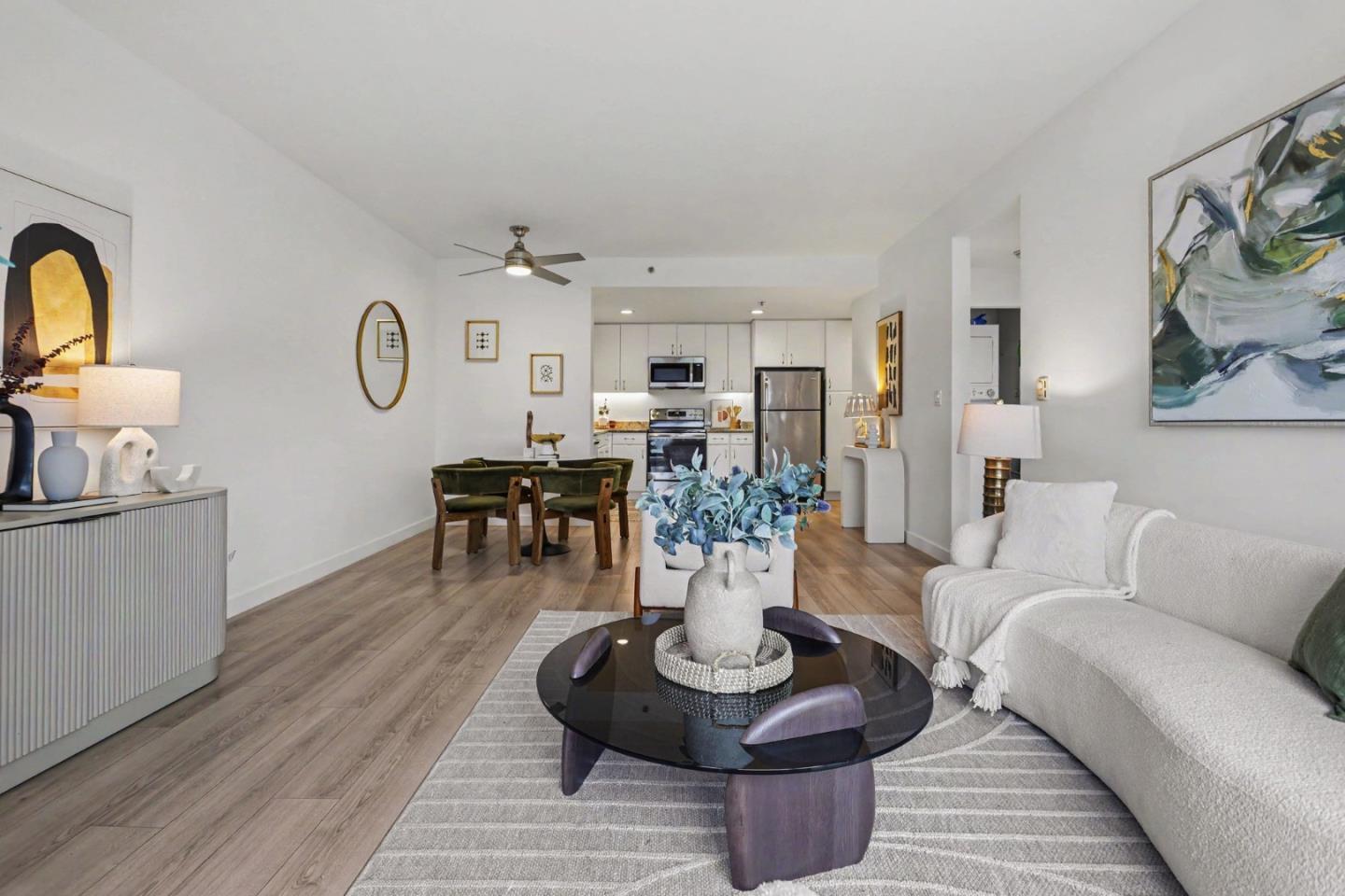 260 King Street #Unit 555 — photo 4