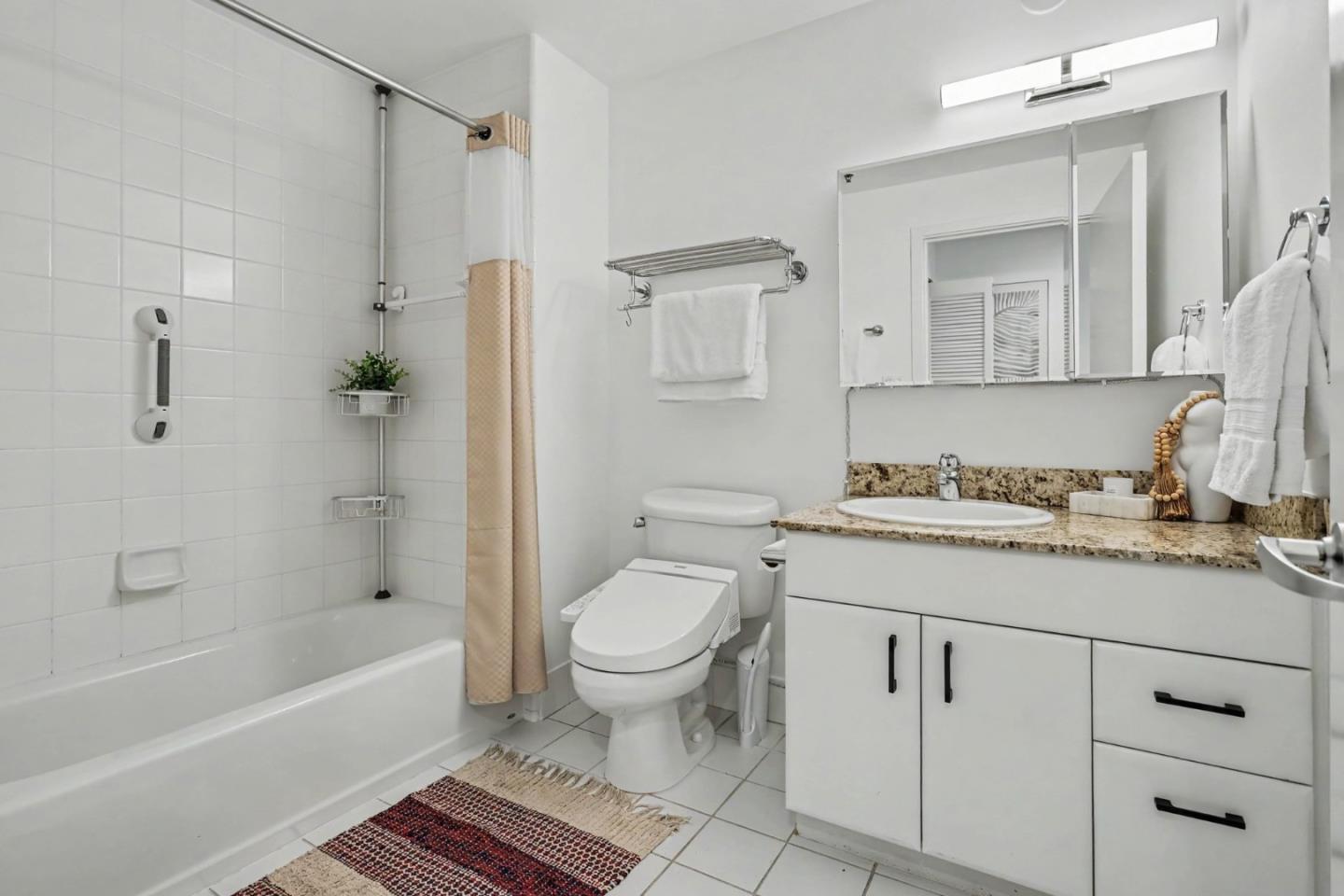 260 King Street #Unit 555 — photo 13