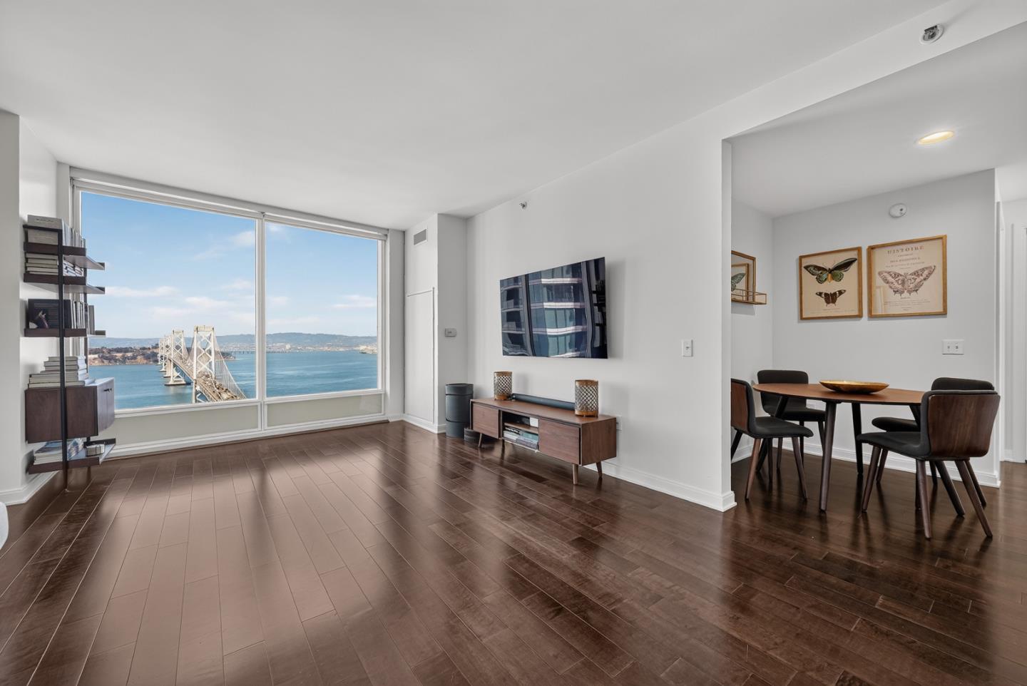 425 1st Street #3201