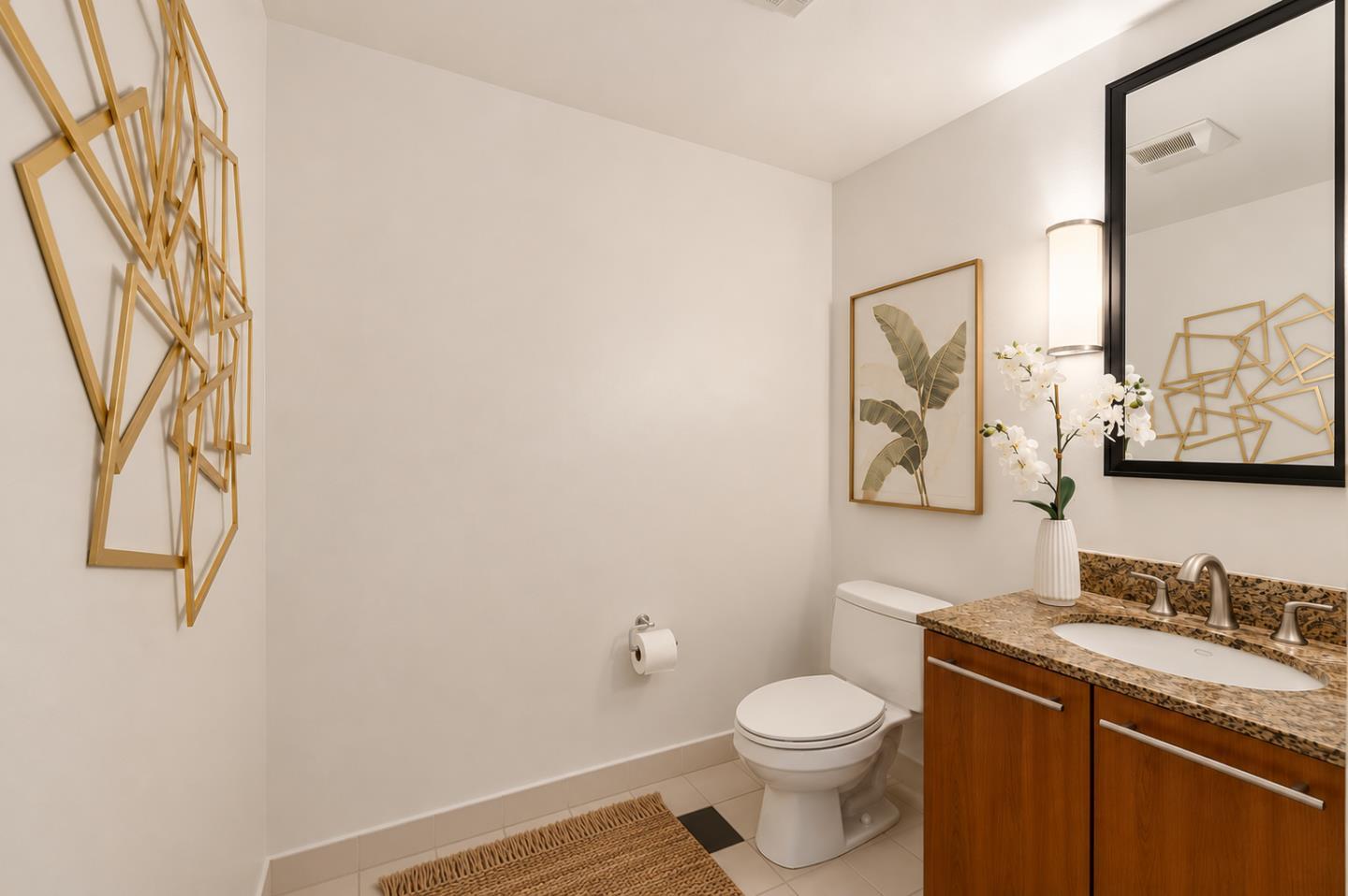 50 Lansing #110 — photo 16
