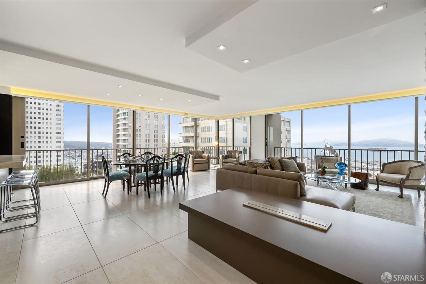 999 Green Street #1401