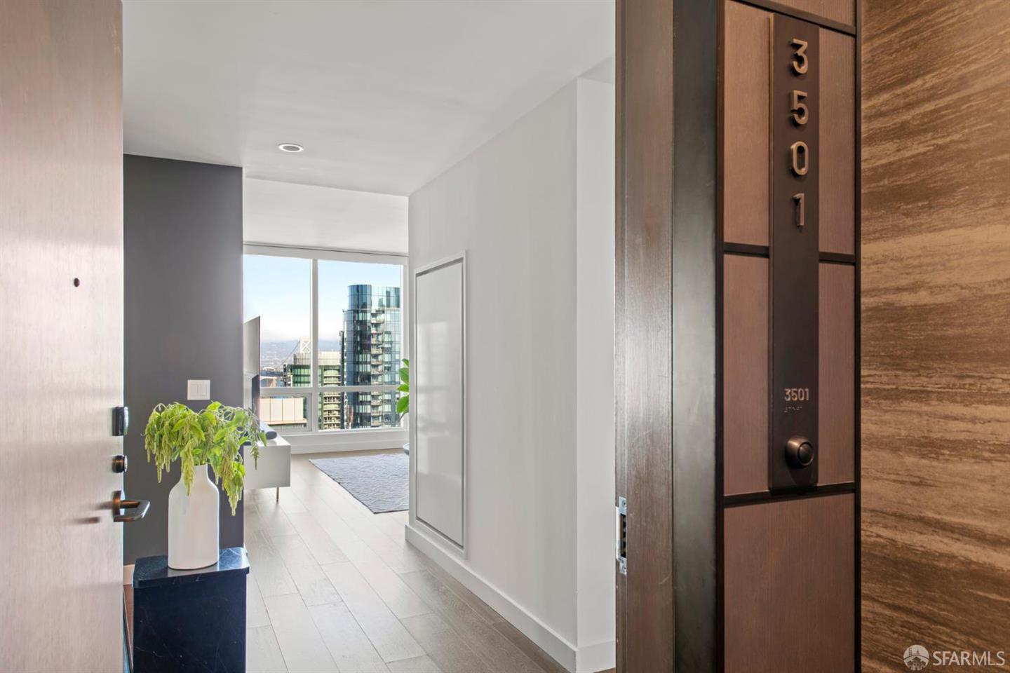 488 Folsom Street #3501 — photo 2
