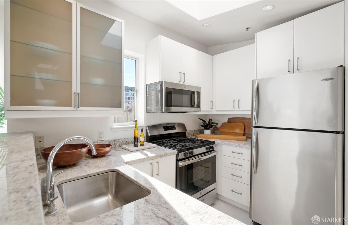 2315 Van Ness Avenue #7 — photo 10