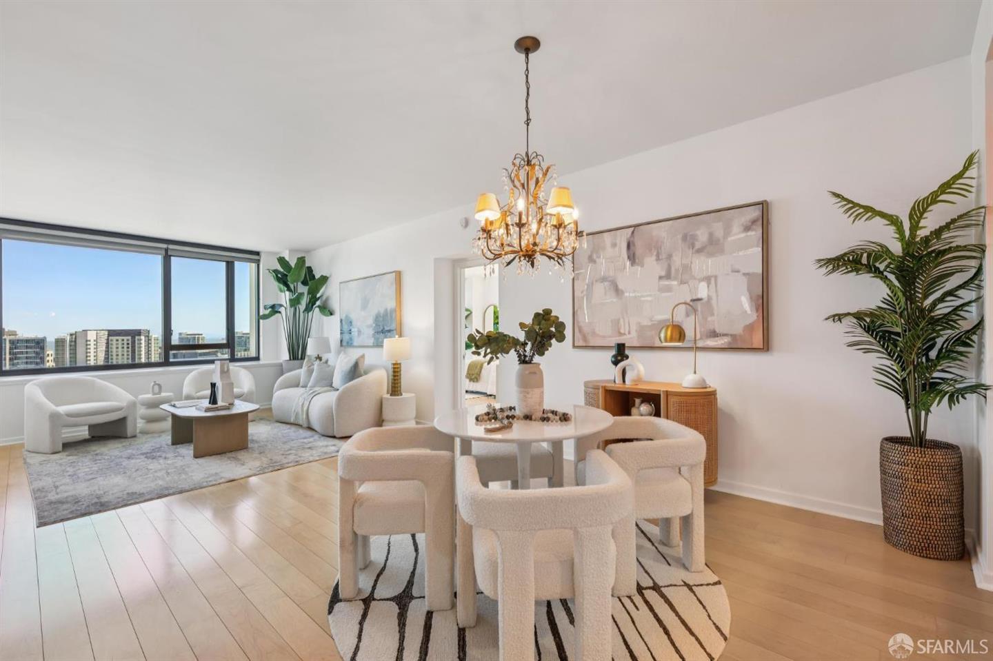 250 King Street #1602