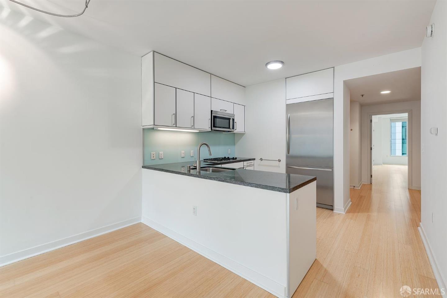 318 Spear Street #8H — photo 4