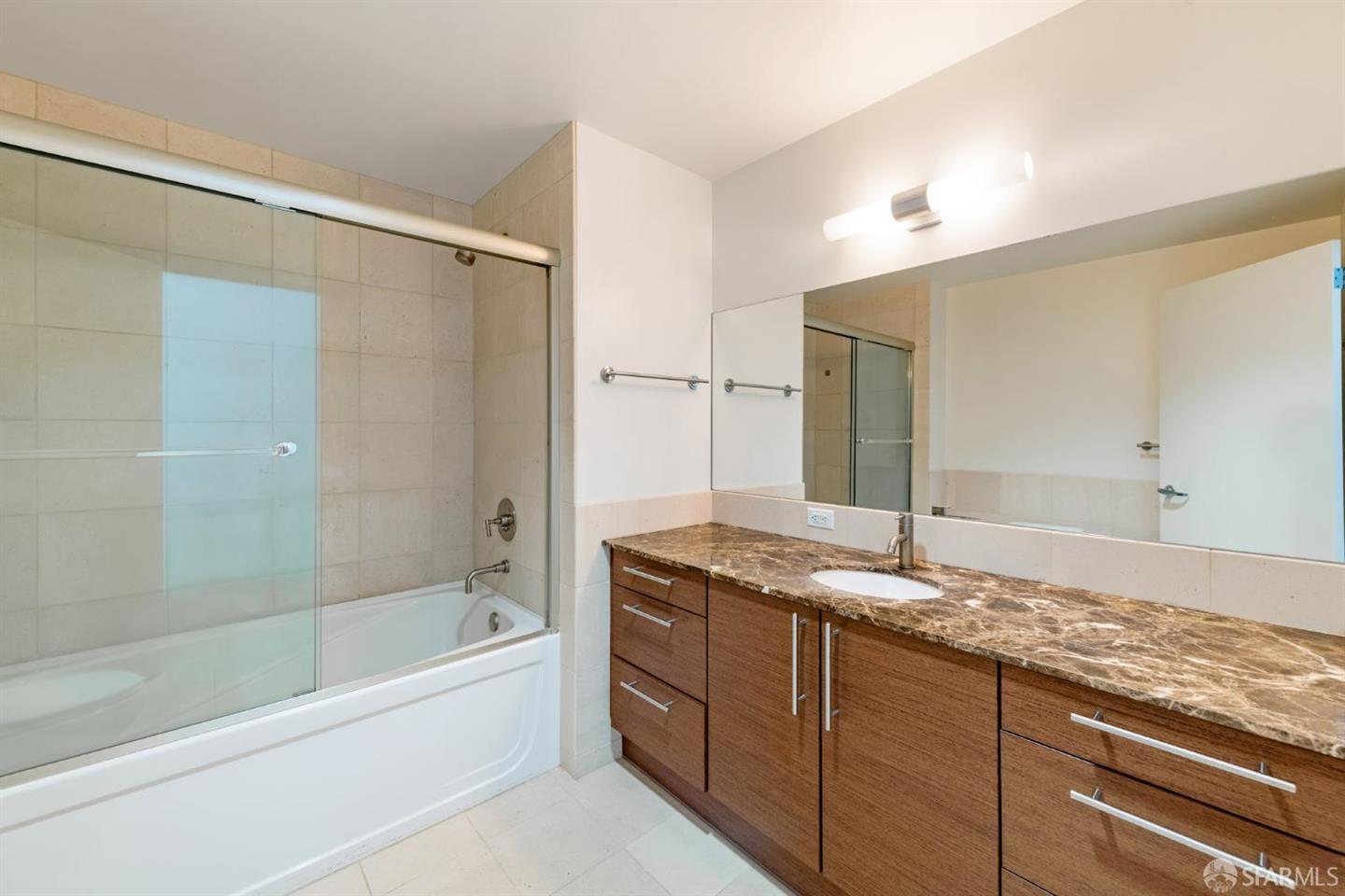 318 Spear Street #8H — photo 8