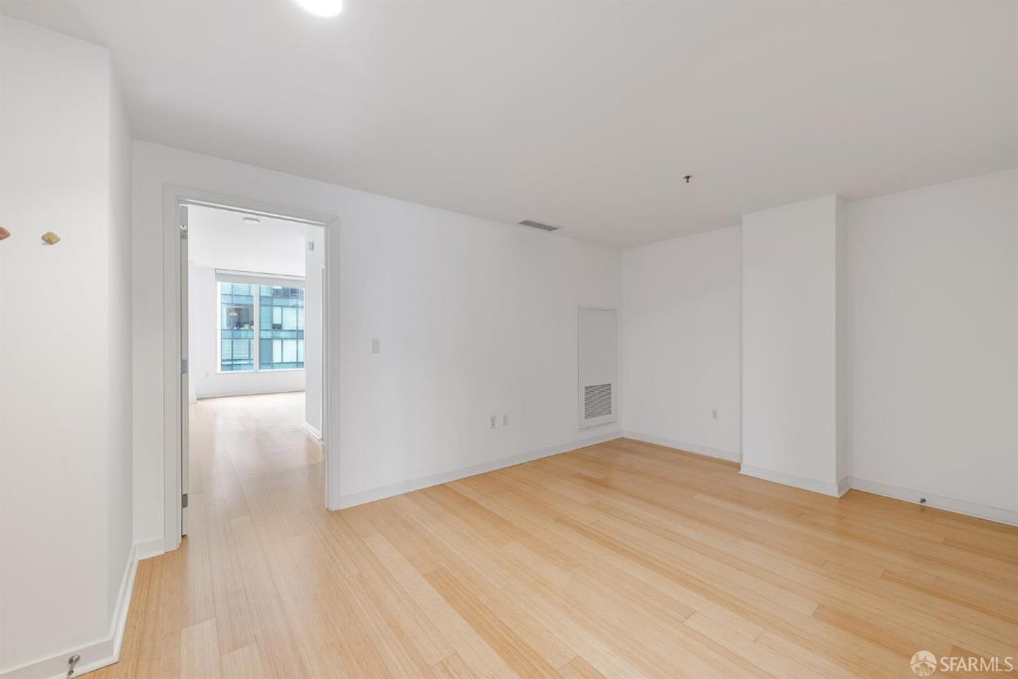 318 Spear Street #8H — photo 11