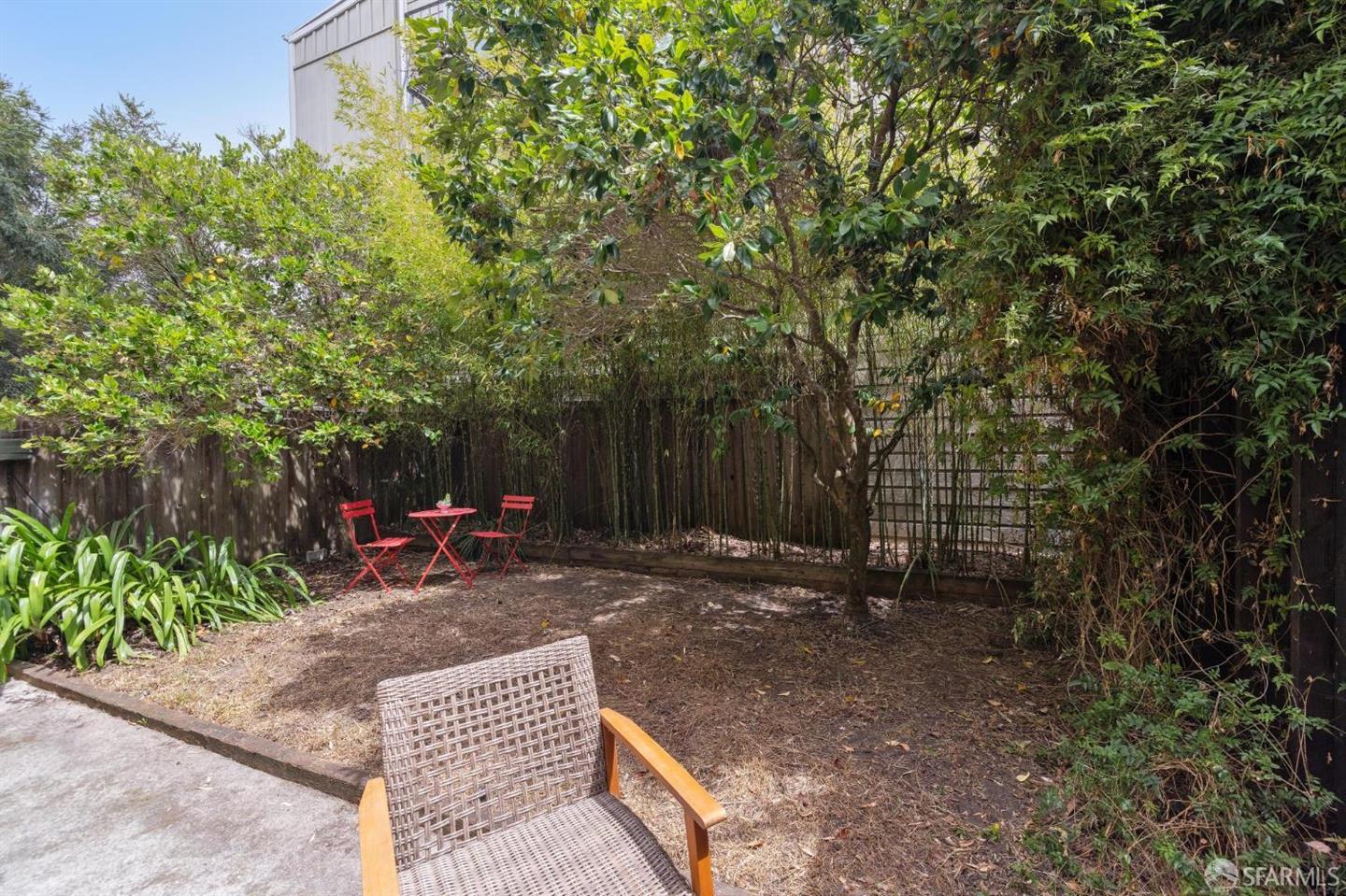 616 Broderick Street — photo 38