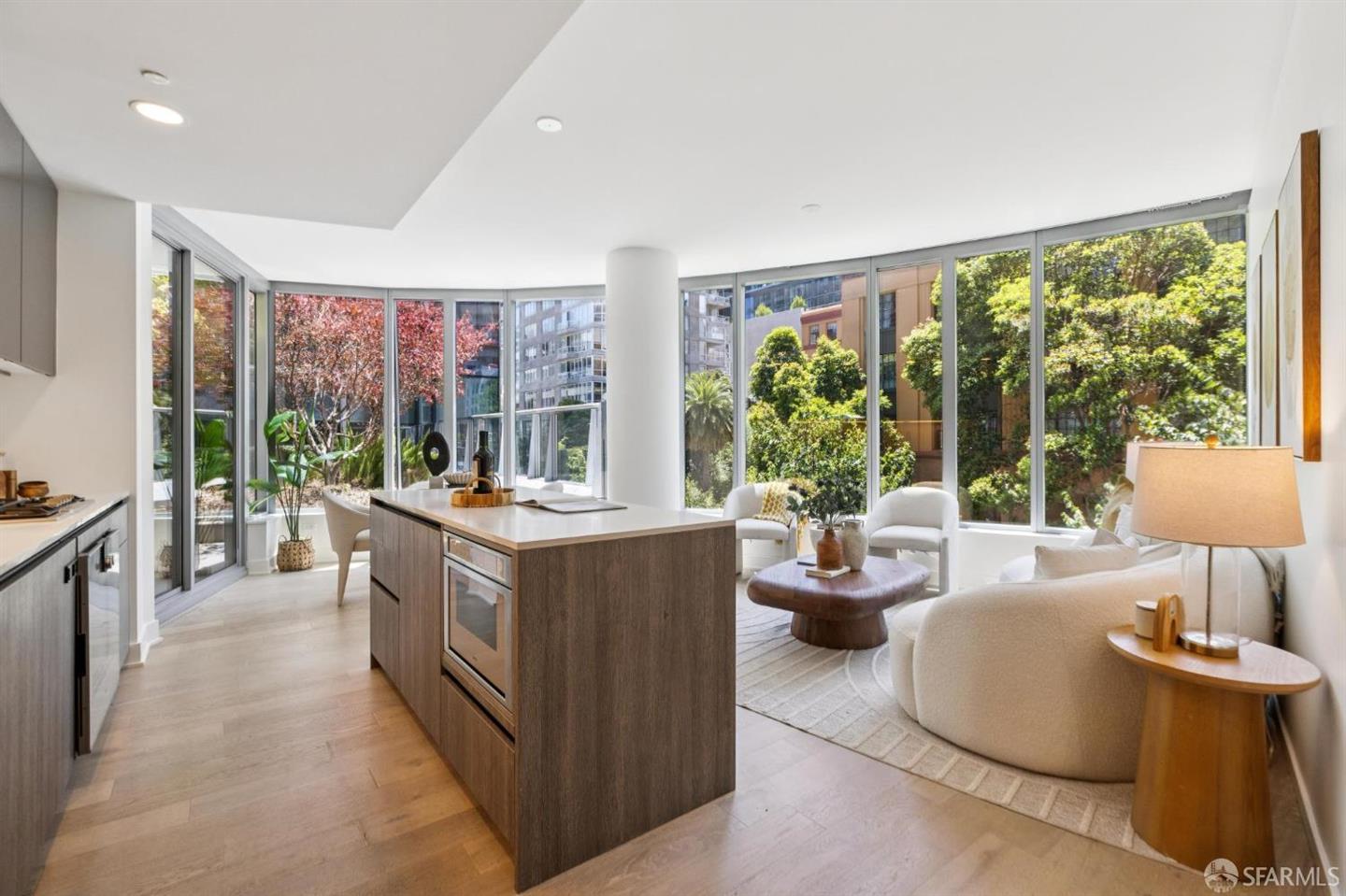 201 Folsom Street #3G