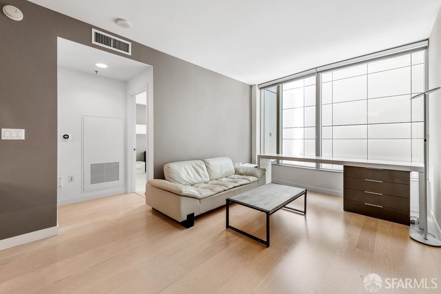 338 Spear Street #8G — photo 2
