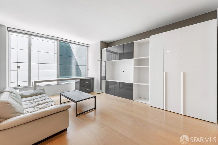 338 Spear Street #8G — photo 3