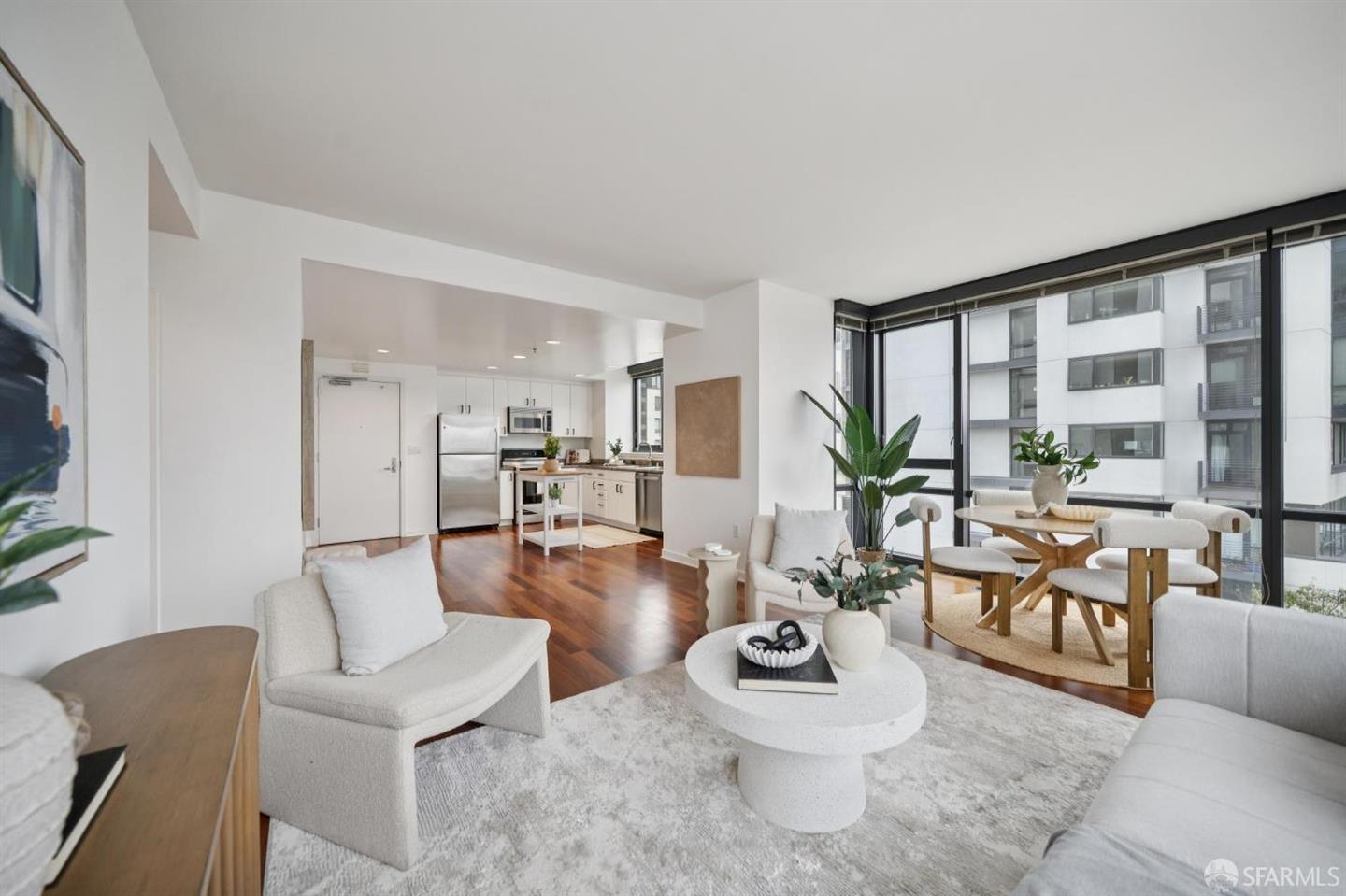 250 King Street #500 — photo 9