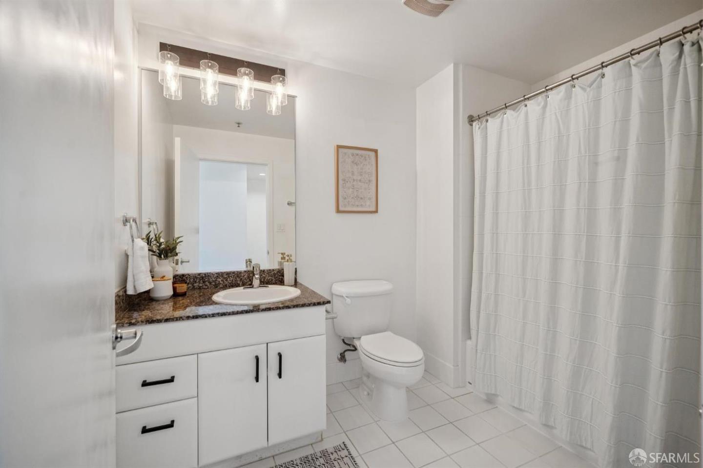 250 King Street #500 — photo 20