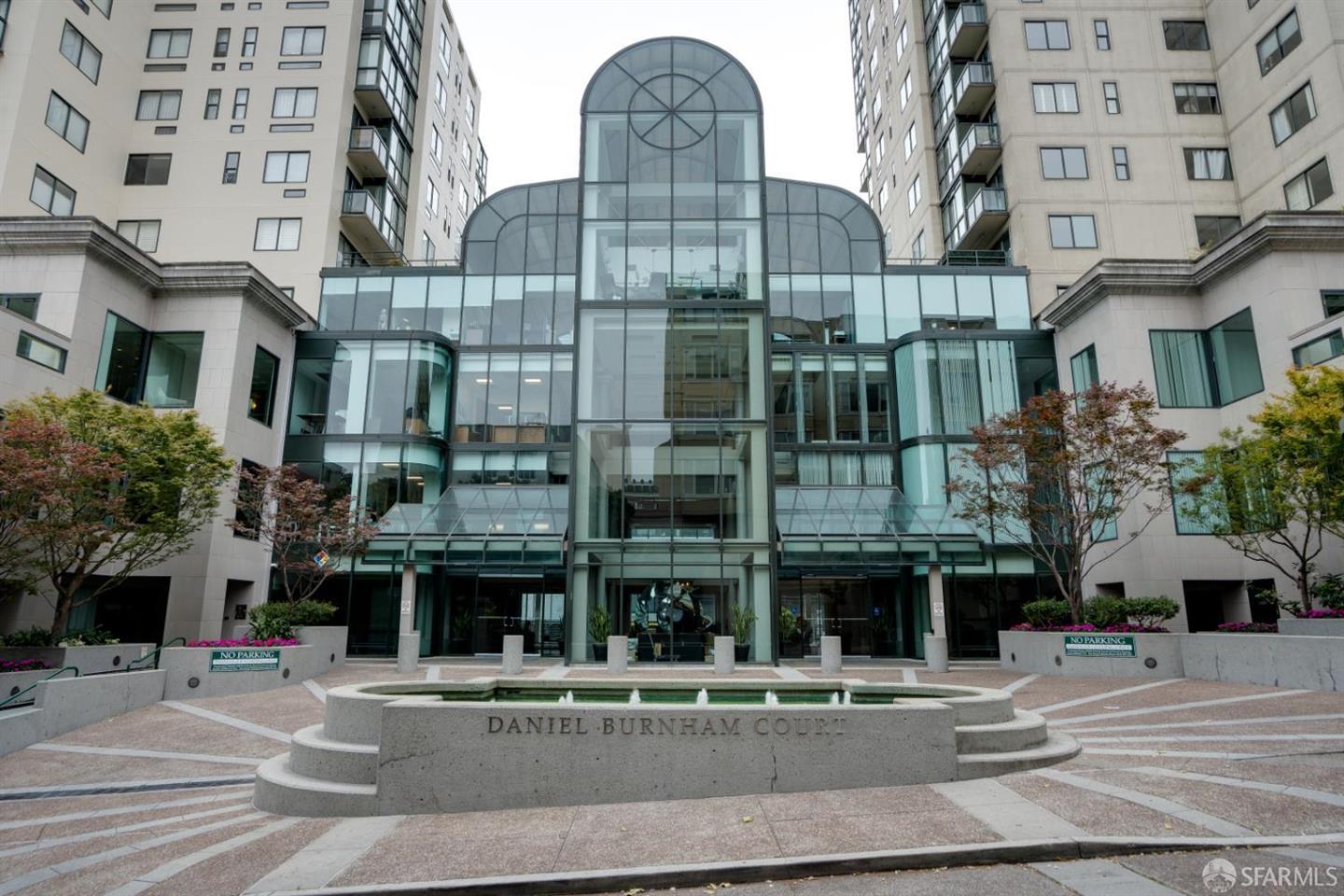 1 Daniel Burnham Court #412
