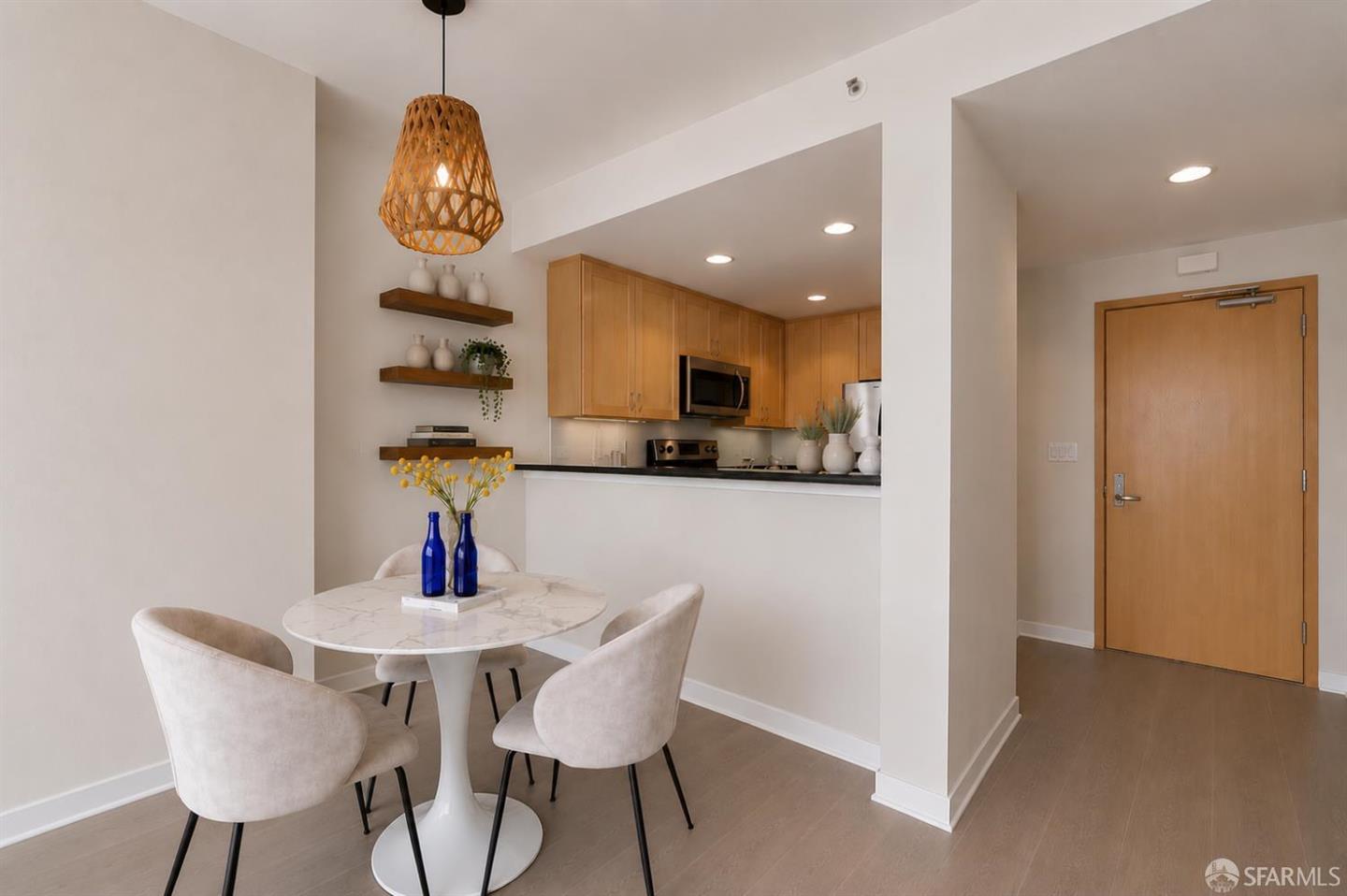 250 King Street #1208 — photo 9