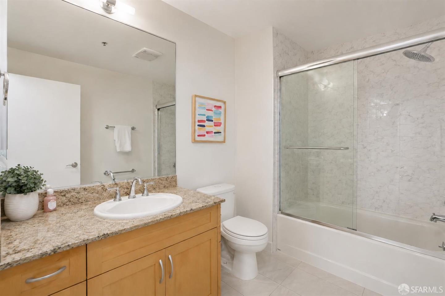 250 King Street #1208 — photo 15